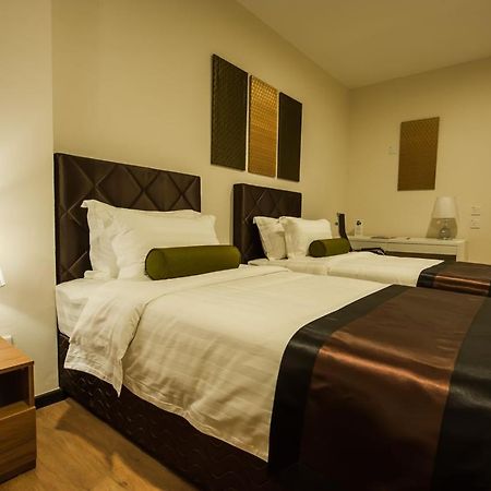 Aman Hills Hotel Kampong Timbunan Екстериор снимка