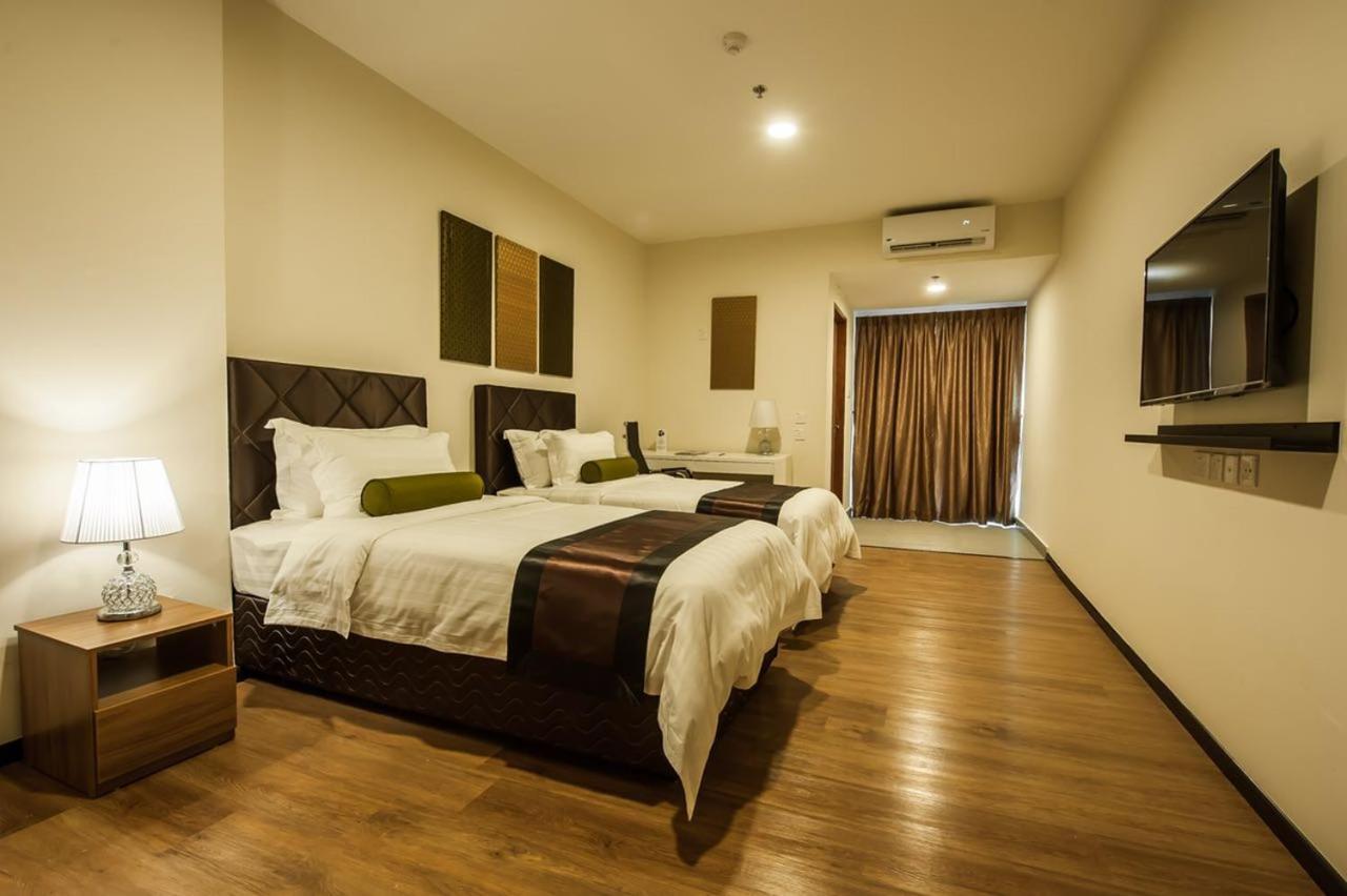 Aman Hills Hotel Kampong Timbunan Екстериор снимка