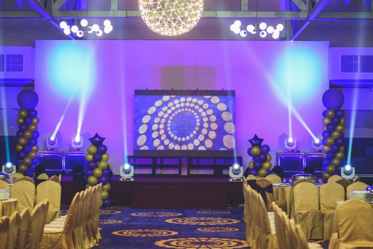 Aman Hills Hotel Kampong Timbunan Екстериор снимка