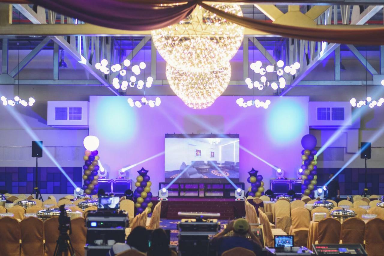 Aman Hills Hotel Kampong Timbunan Екстериор снимка